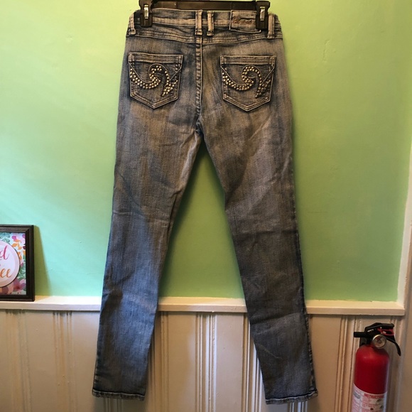 Contraband Embellished Stretch Jeans - Picture 9 of 9